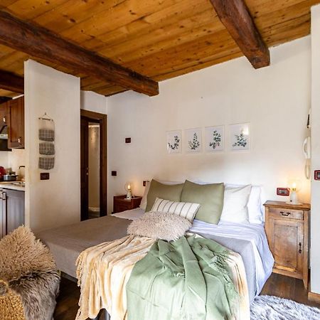 Stay5Vie: Incantevole Monolocale/Balcone/Borgo โดโมดอสโซลา ภายนอก รูปภาพ